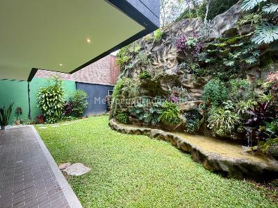 Casa de 4 alcobas en venta en Loma El Atravesado, Envigado, 345 m² · foto 18 de 20