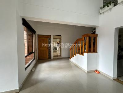 Apartamento en venta en El Poblado, Medellín · foto 7 de 20