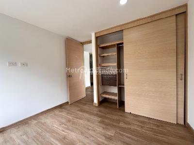 Apartamento de 3 alcobas en venta en Loma Del Chocho, Envigado, 130 m² · foto 6 de 20