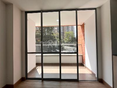 Apartamento de 3 alcobas en venta en Loma Del Chocho, Envigado, 130 m² · foto 9 de 20