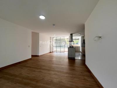 Apartamento de 3 alcobas en venta en Loma Del Chocho, Envigado, 130 m² · foto 11 de 20