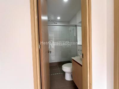 Apartamento de 3 alcobas en venta en Loma Del Chocho, Envigado, 130 m² · foto 13 de 20