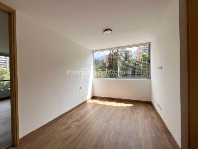 Apartamento de 3 alcobas en venta en Loma Del Chocho, Envigado, 130 m² · foto 17 de 20