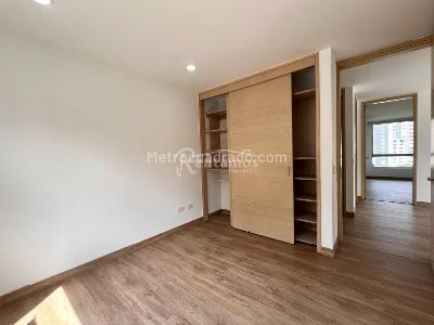 Apartamento de 3 alcobas en venta en Loma Del Chocho, Envigado, 130 m² · foto 18 de 20