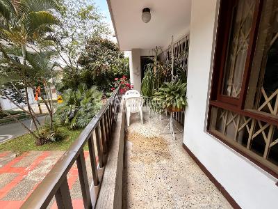 Apartamento en venta en El Poblado, Medellín · foto 3 de 20