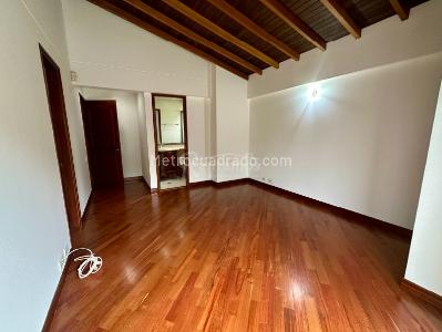 Casa de 3 alcobas en venta en Loma Benedictinos, Envigado, 262 m² · foto 19 de 20