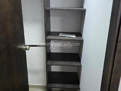 Apartamento de 4 alcobas en venta en Calle Del Banco, Sabaneta, 119 m² · foto 16 de 20