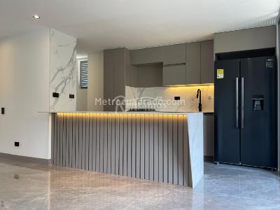 Apartamento de 3 alcobas en venta en San Jose, Sabaneta, 80 m² · foto 3 de 20
