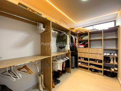 Apartamento en venta en El Tesoro, Medellín · foto 18 de 20