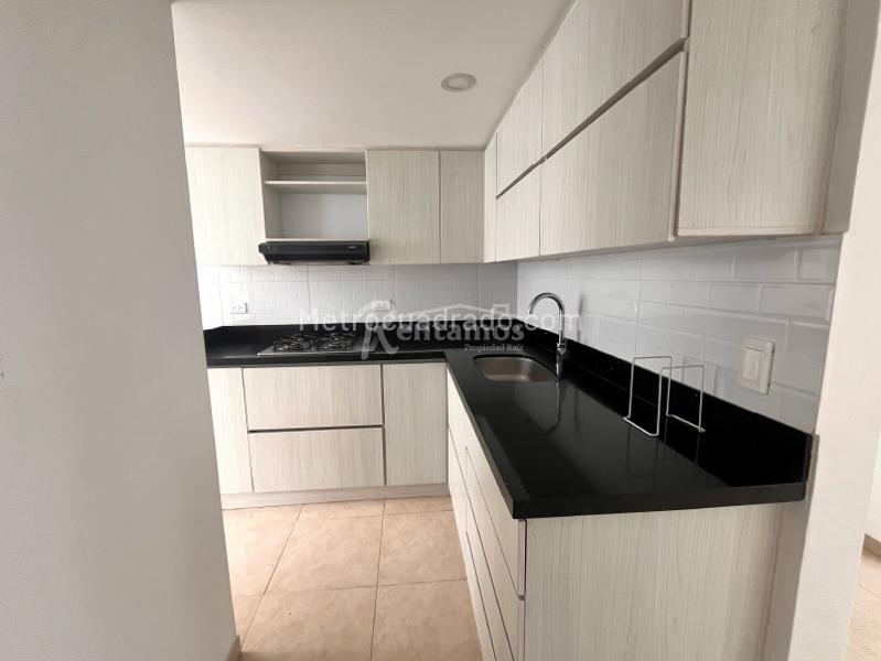 Apartamento de 3 Alcobas en La Frontera con Excelentes Amenidades - 3