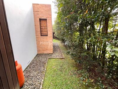 Casa de 4 alcobas en venta en Loma De Las Brujas, Envigado, 350 m² · foto 20 de 20