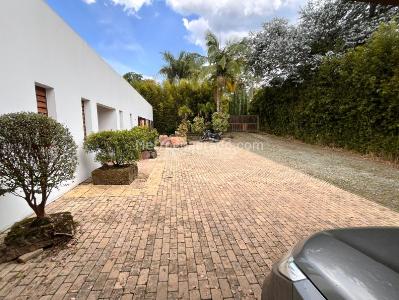 Casa de 4 alcobas en venta en Loma De Las Brujas, Envigado, 350 m² · foto 5 de 20
