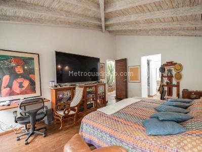 Casa de 4 alcobas en venta en Loma De Las Brujas, Envigado, 350 m² · foto 11 de 20