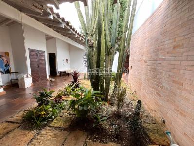 Casa de 4 alcobas en venta en Loma De Las Brujas, Envigado, 350 m² · foto 19 de 20