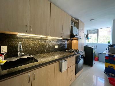 Apartamento en venta en El Poblado, Medellín · foto 12 de 20
