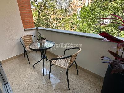 Apartamento de 3 alcobas en venta en El Poblado, Medellín, 129 m² · foto 3 de 20