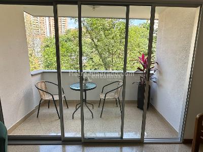 Apartamento de 3 alcobas en venta en El Poblado, Medellín, 129 m² · foto 11 de 20