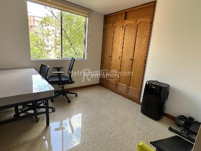 Apartamento de 3 alcobas en venta en El Poblado, Medellín, 129 m² · foto 19 de 20