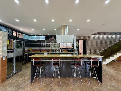 Casa de 5 alcobas en venta en Loma Del Escobero, Envigado, 700 m² · foto 5 de 20