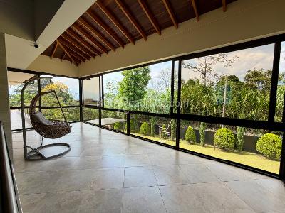 Casa de 5 alcobas en venta en Loma Del Escobero, Envigado, 700 m² · foto 19 de 20