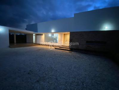 Casa de 4 alcobas en venta en Llano Grande, Rionegro, 350 m² · foto 8 de 20