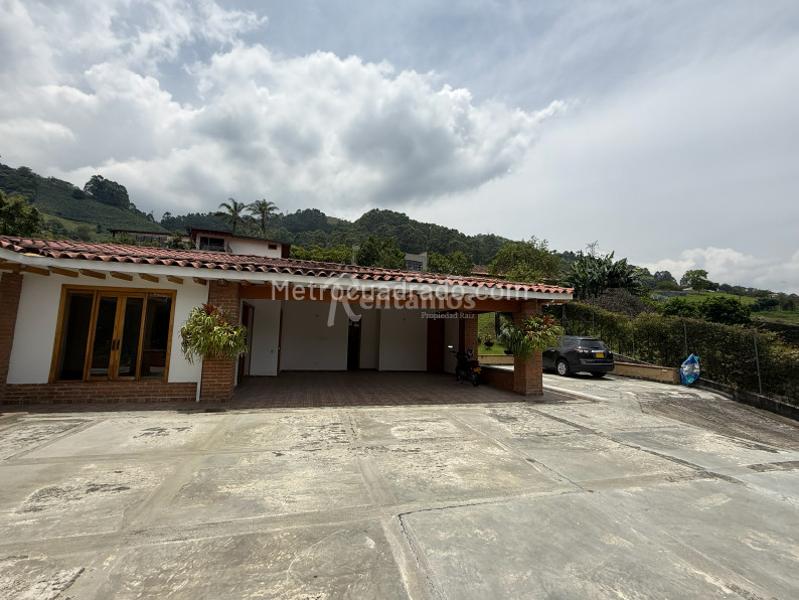 3BR House in Las Antillas (320 m²) - 2