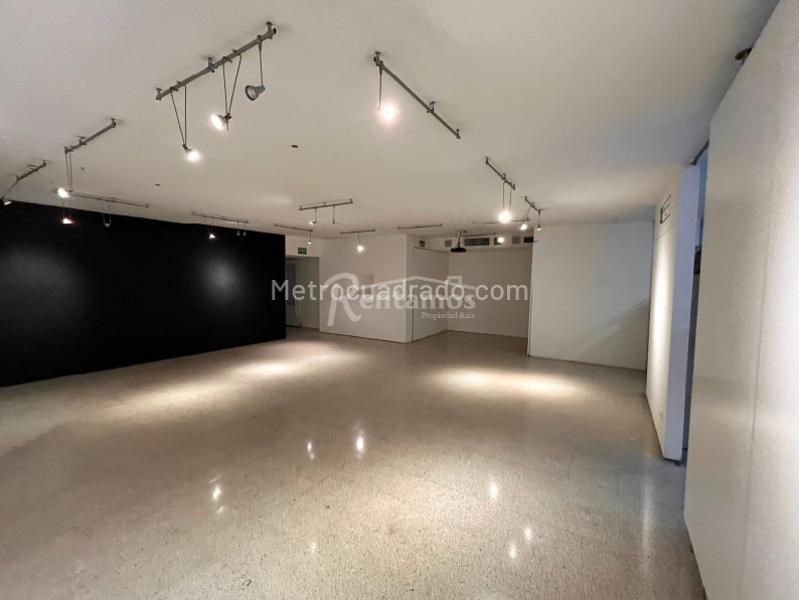 Edificio de Apartamentos en Arriendo, San Antonio, Medellín - Widok 3