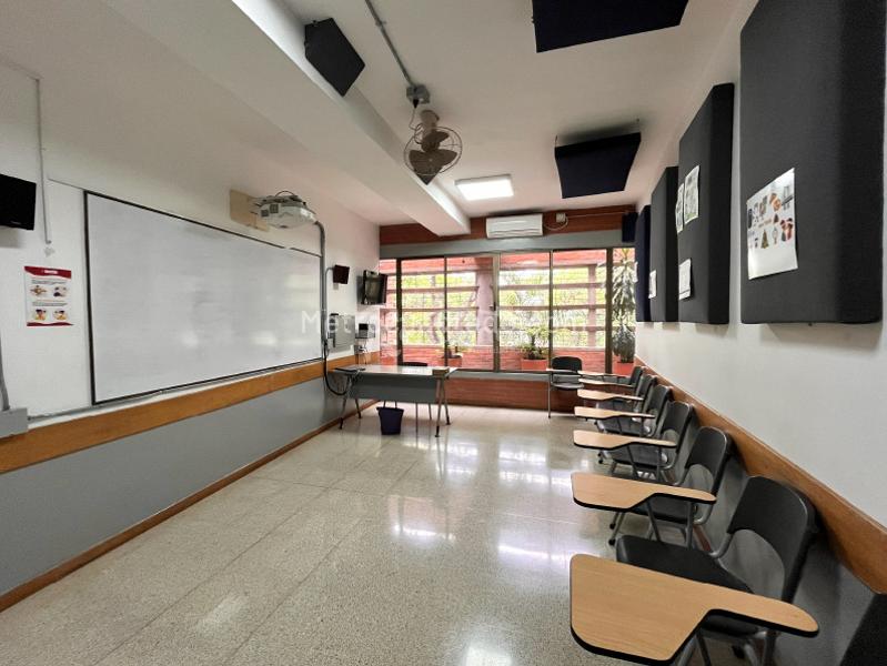 Edificio de Apartamentos en Arriendo, San Antonio, Medellín - Widok 5