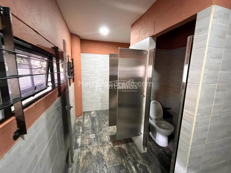 Edificio de Apartamentos en Arriendo, San Antonio, Medellín - Widok 6