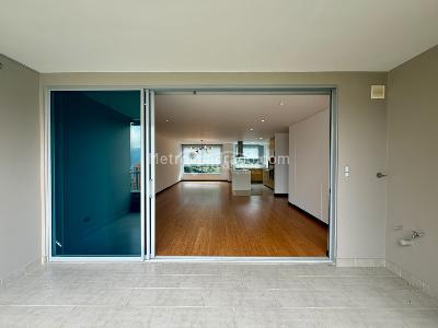 Apartamento de 3 alcobas en venta en El Castillo, Medellín, 171 m² · foto 10 de 20