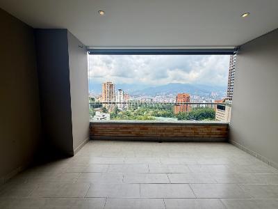 Apartamento de 3 alcobas en venta en El Castillo, Medellín, 171 m² · foto 11 de 20