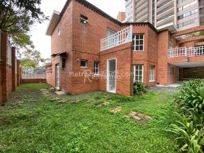 Casa de 4 alcobas en venta en La Calera, Medellín, 770 m² · foto 2 de 20