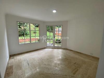 Casa de 4 alcobas en venta en La Calera, Medellín, 770 m² · foto 12 de 20