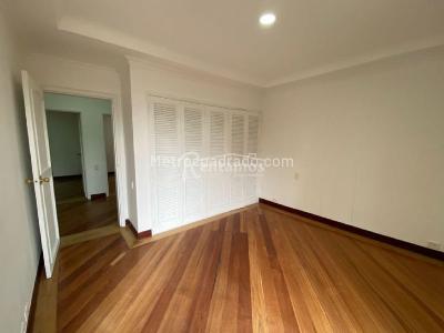 Casa de 4 alcobas en venta en La Calera, Medellín, 770 m² · foto 18 de 20