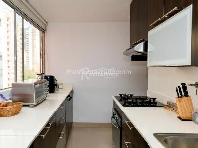 Apartamento de 3 alcobas en venta en La Linde, Medellín, 136 m² · foto 10 de 17