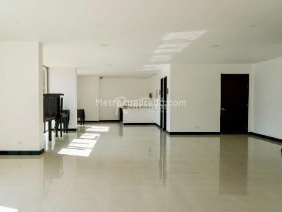 Apartamento de 3 alcobas en venta en La Linde, Medellín, 136 m² · foto 16 de 17