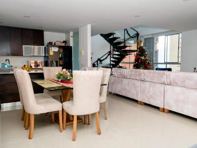 Apartamento de 3 alcobas en venta en La Linde, Medellín, 136 m² · foto 3 de 17