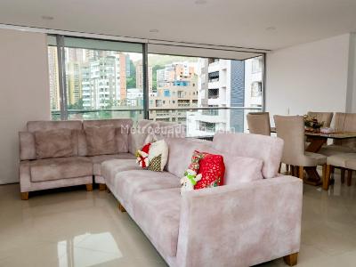 Apartamento de 3 alcobas en venta en La Linde, Medellín, 136 m² · foto 7 de 17