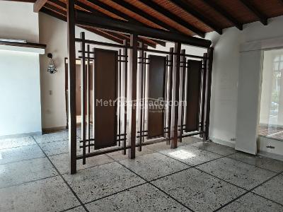 Casa de 3 alcobas en venta en Laureles, Medellín, 210 m² · foto 8 de 20