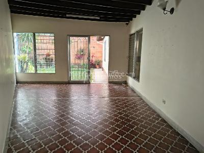 Casa de 3 alcobas en venta en Laureles, Medellín, 210 m² · foto 17 de 20