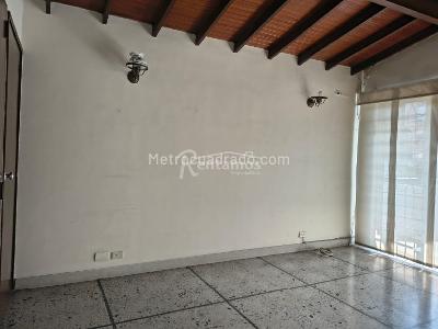 Casa de 3 alcobas en venta en Laureles, Medellín, 210 m² · foto 18 de 20