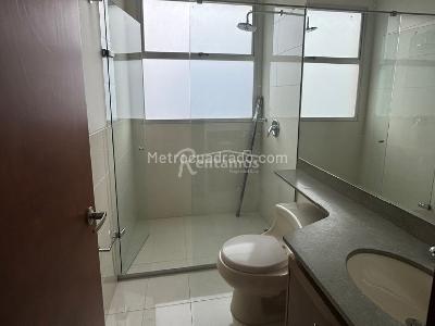 Apartamento de 3 alcobas en venta en El Poblado, Medellín, 272 m² · foto 5 de 20