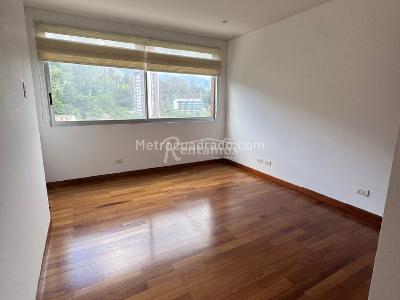 Apartamento de 3 alcobas en venta en El Poblado, Medellín, 272 m² · foto 11 de 20