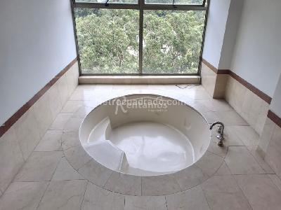 Apartamento en venta en El Tesoro, Medellín · foto 12 de 19
