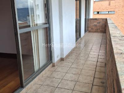 Apartamento en venta en El Tesoro, Medellín · foto 14 de 19