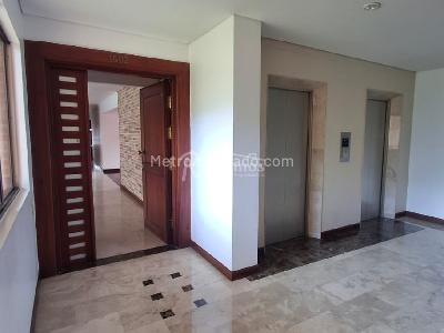 Apartamento en venta en El Tesoro, Medellín · foto 15 de 19