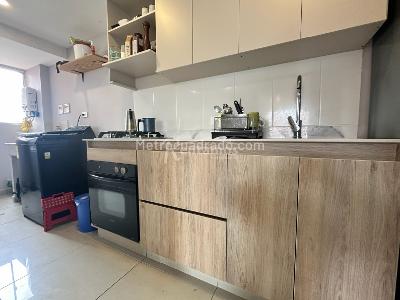 Apartamento en arriendo en Castropol, Medellín · foto 5 de 19