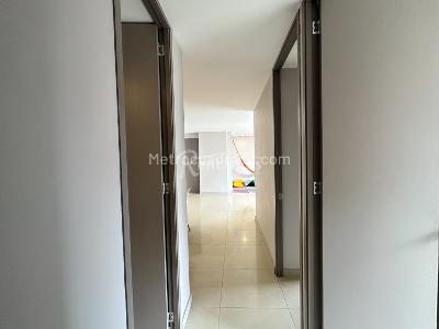 Apartamento en arriendo en Castropol, Medellín · foto 10 de 19