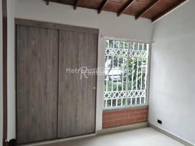 Casa de 3 alcobas en venta en Santa Catalina, Itagüí, 118 m² · foto 14 de 20