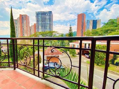 Casa de 4 alcobas en venta en El Poblado, Medellín, 276 m² · foto 10 de 20